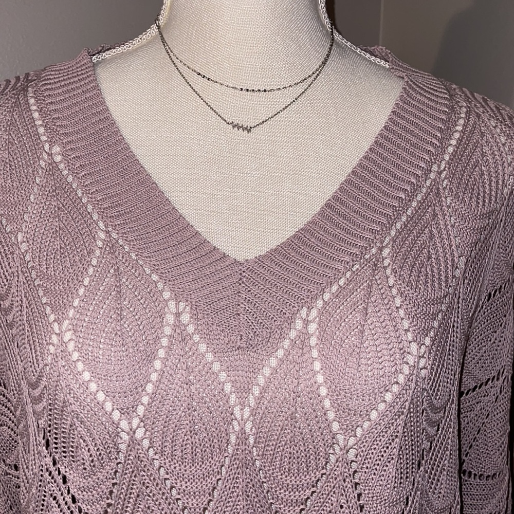 Women’s Sweater - Picture 2 of 7